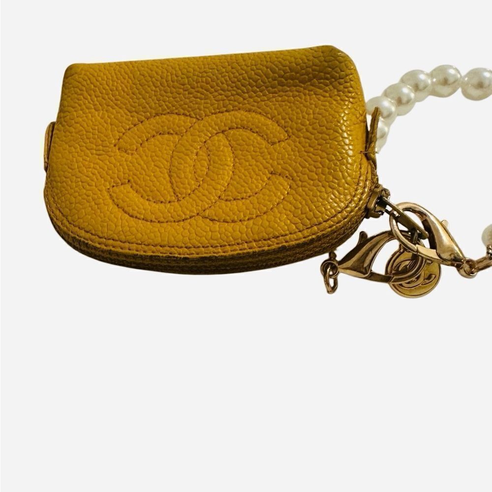Chanel Yellow Cosmetic Bag with Iconic Logo - Picture 10 of 16